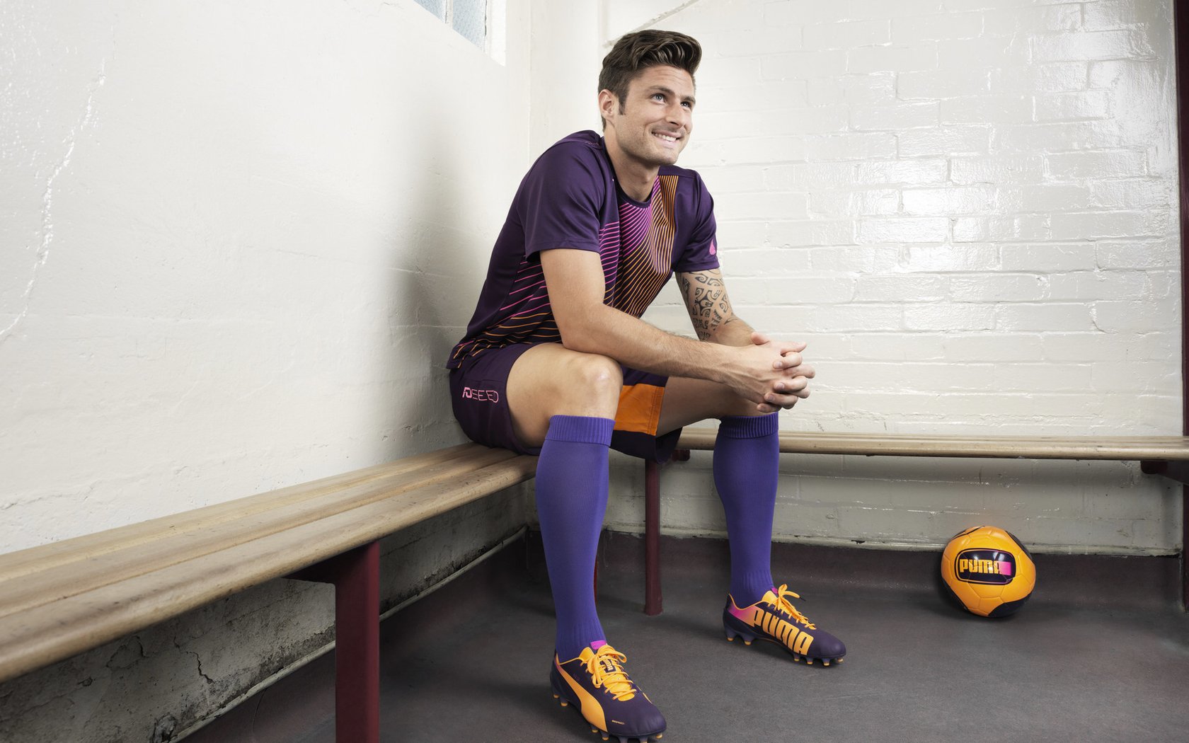 车队引资大戏：金钱与冠军的博弈，车队是怎么挣钱的